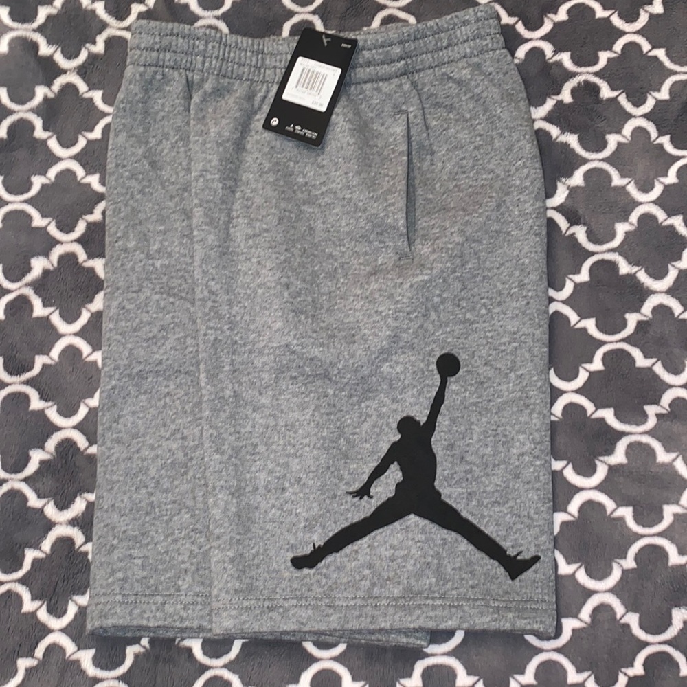 NWT  Youth Sz large Jordan shorts